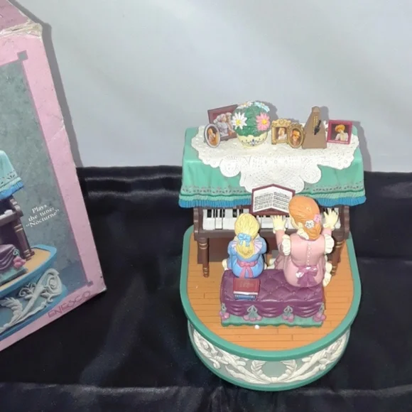 Enesco "The Duet" Action Wind Up Musical Box - Picture 2 of 8